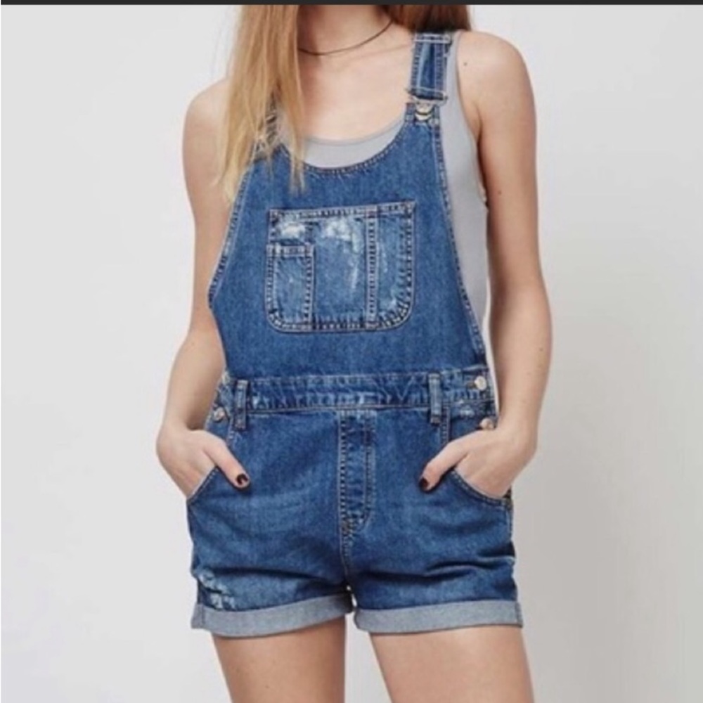 TOPSHOP Moto Denim Short Overalls